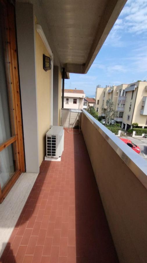 La Casa Dei Viaggiatori - Viareggio - Posto Auto Gratuito Apartment Exterior foto