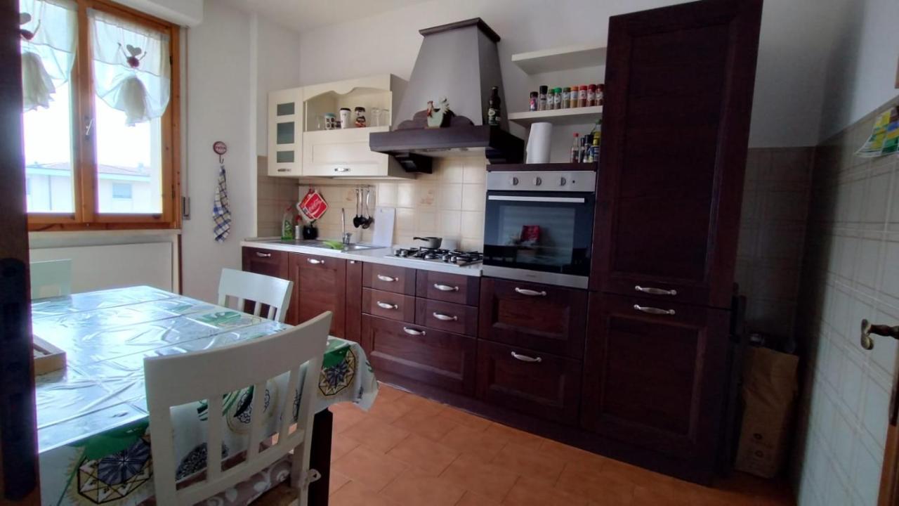 La Casa Dei Viaggiatori - Viareggio - Posto Auto Gratuito Apartment Exterior foto