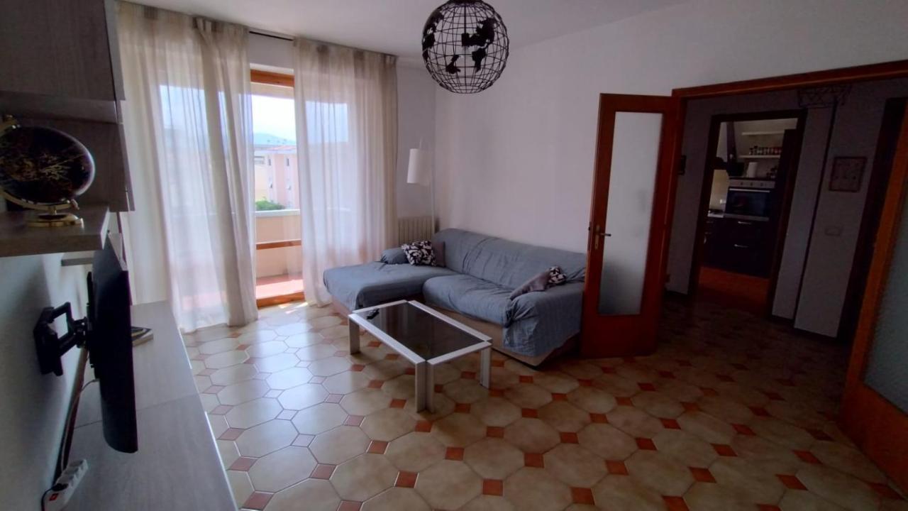 La Casa Dei Viaggiatori - Viareggio - Posto Auto Gratuito Apartment Exterior foto