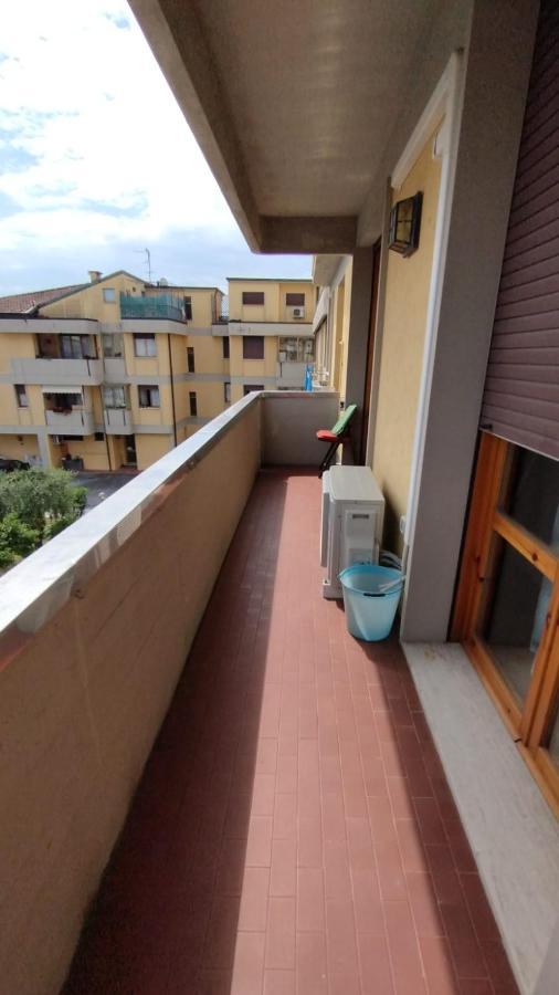La Casa Dei Viaggiatori - Viareggio - Posto Auto Gratuito Apartment Exterior foto